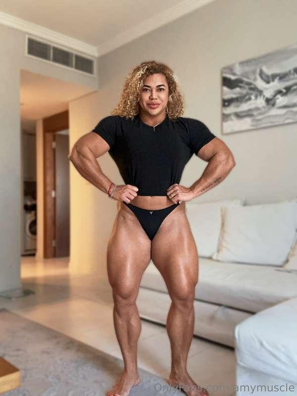 Muscle Mommy