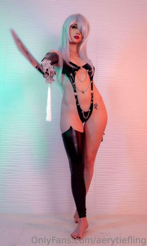 What's this alternate outfit you made me wear? Truly the God..