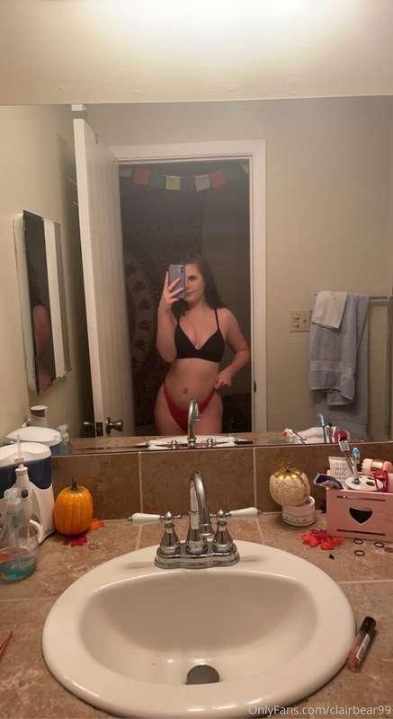 Fun fact about me: when I drink I can never keep my clothes ..