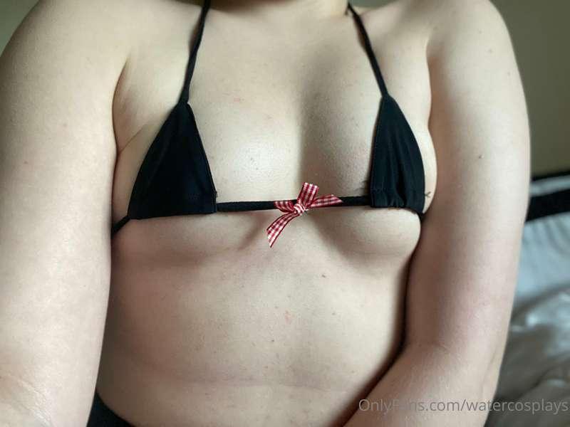 Got some micro bikinis in this week, anyone want a full phot..