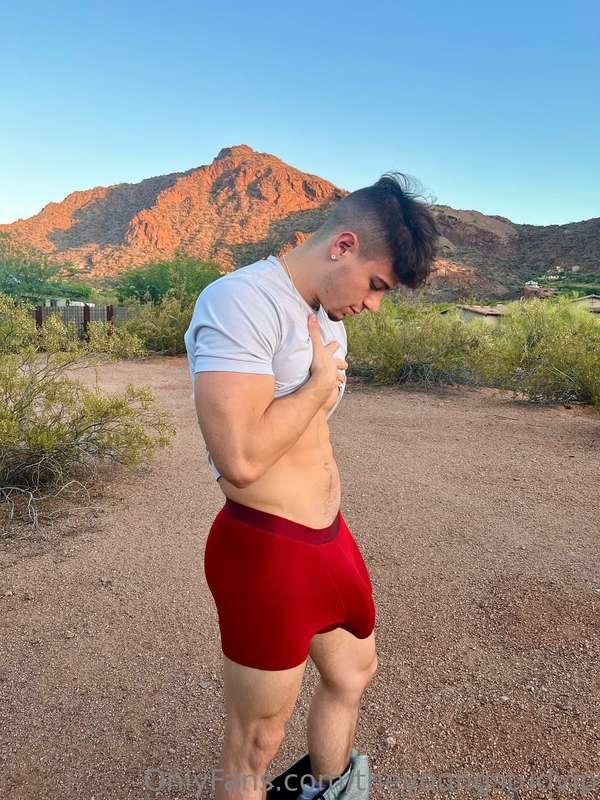 Press the ❤️ if we can go on a naughty hike together😏