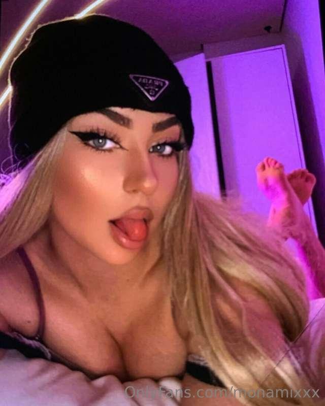 Do you want to play with me?😈👀