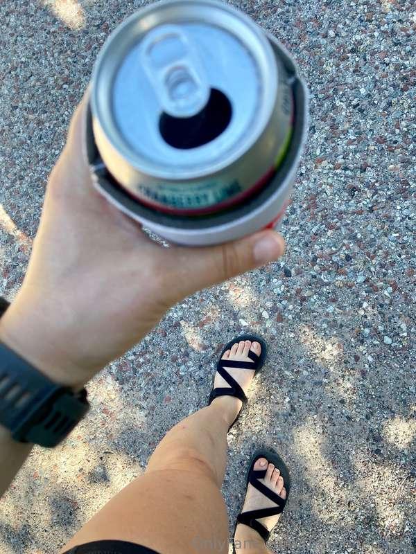 Sun’s out, toes out.   That’s how the saying goes, right?