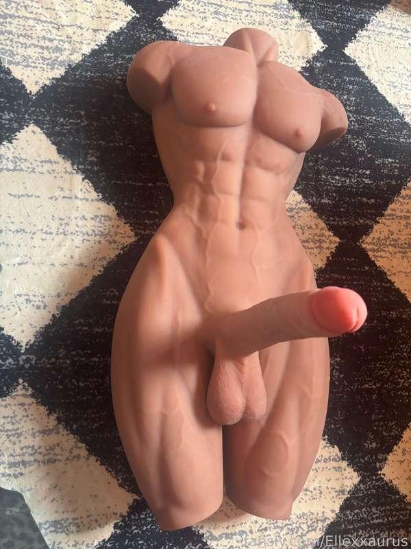 ellexxaurus image #1
