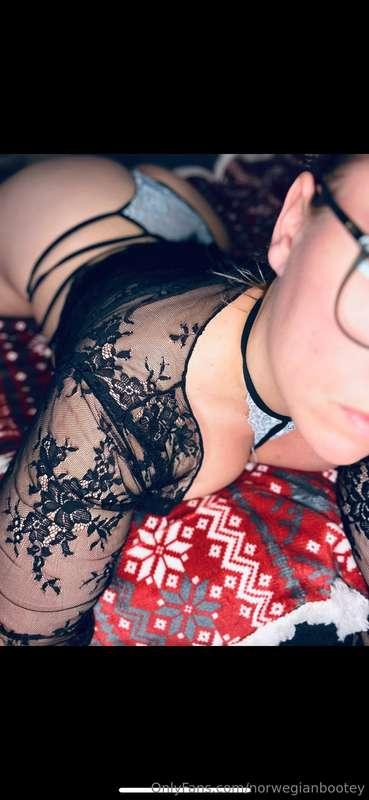 Missing our chats 😘 Are you free later tonight? 