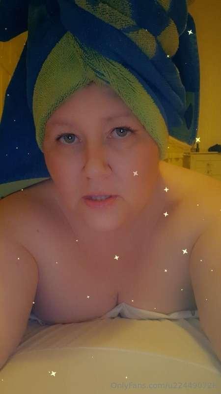 Just out the bath wanna dry me? X