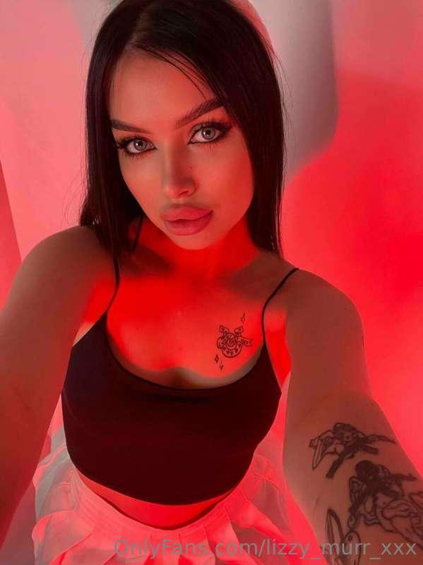 babe I just walked through the door from dinner in this sexy..