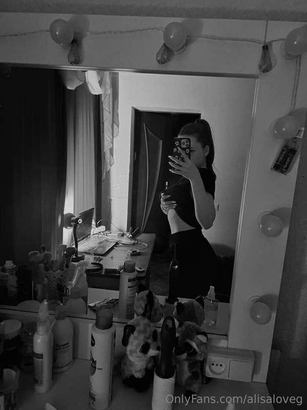 I m so horny now))))))