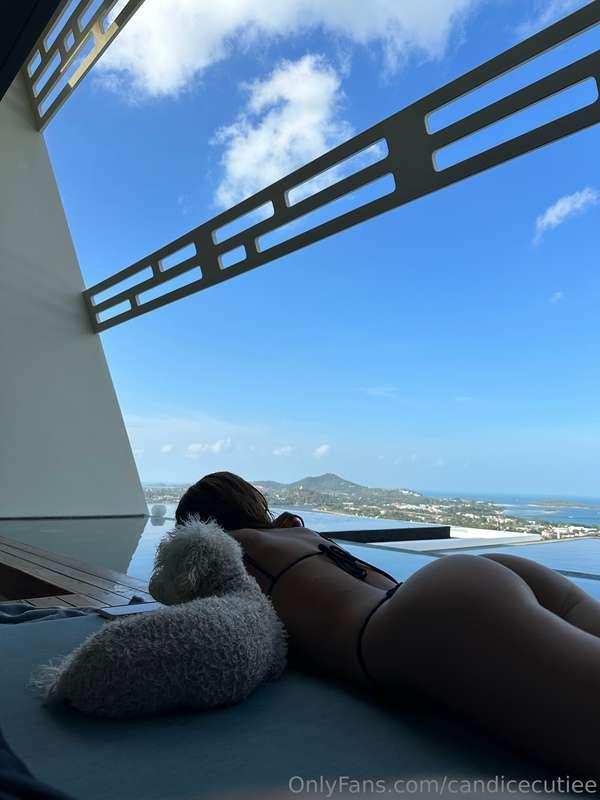 how's the view? 🥵