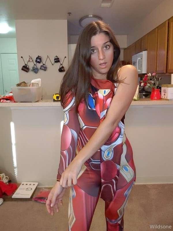 Umm...  I think you are in the wrong room... #cosplay #ironm..
