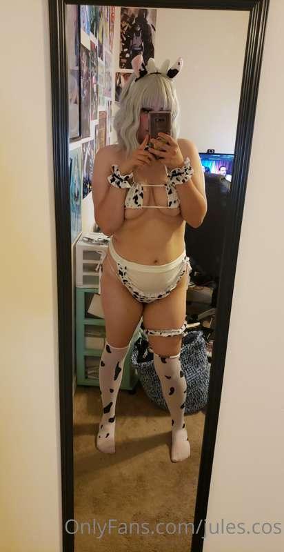 The thigh highs keep rolling down, and its funny cause it ma..