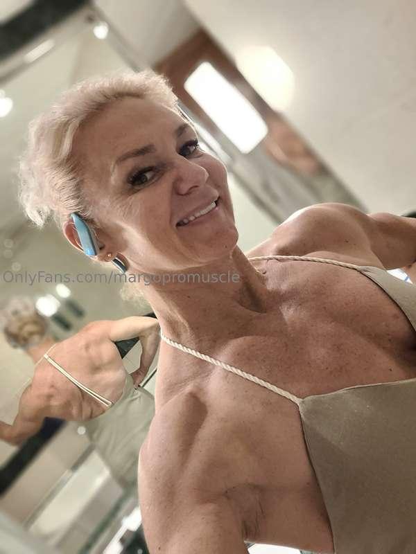 Happy Sunday 🌞 😊 👌