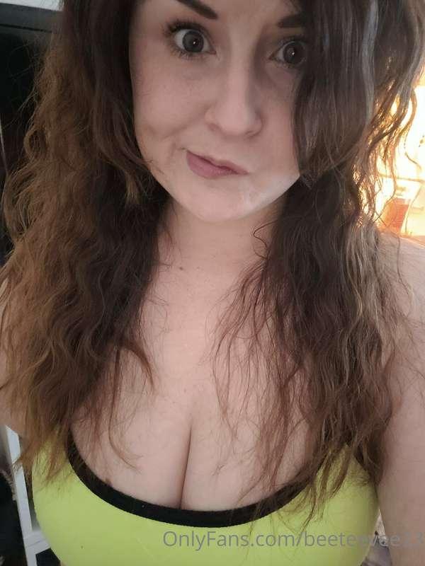 Having a wacky Wednesday🤡 Make sure to do the same🍆💦😉