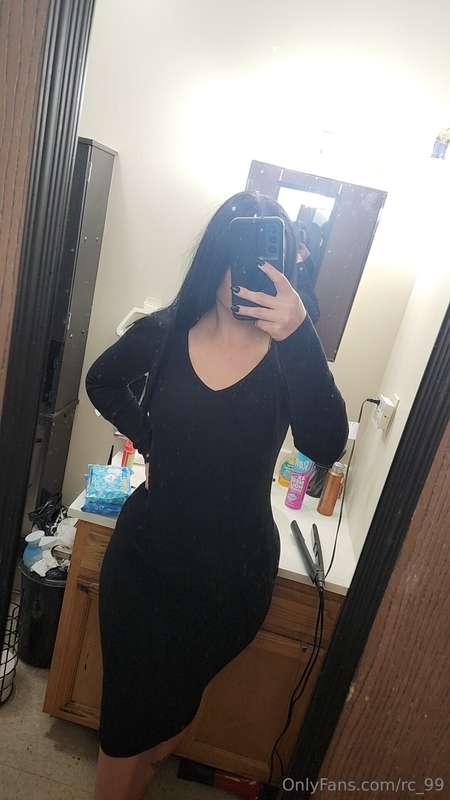 Which dress if your fav, all 3 are new 😮