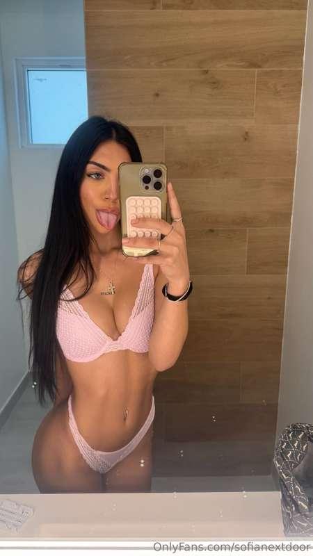 Just a lil slut on only fans 🥰