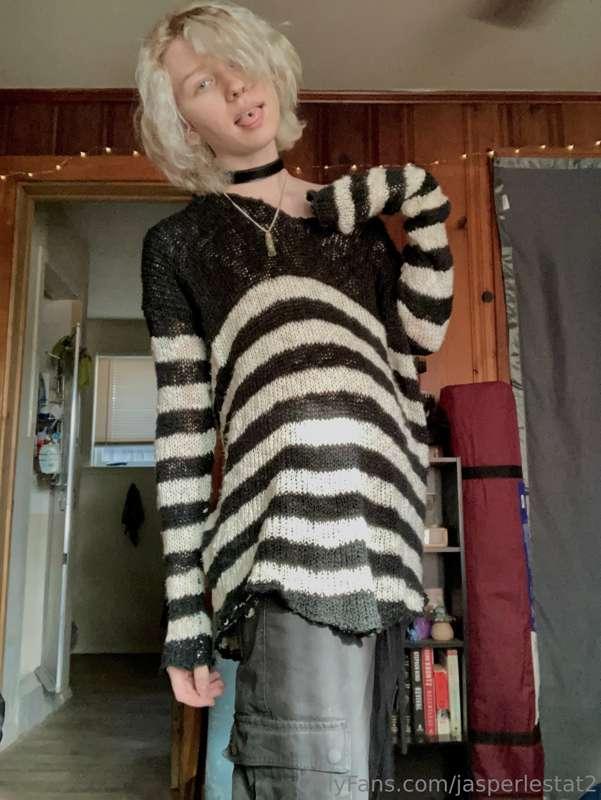 Sweater weather (photo set)