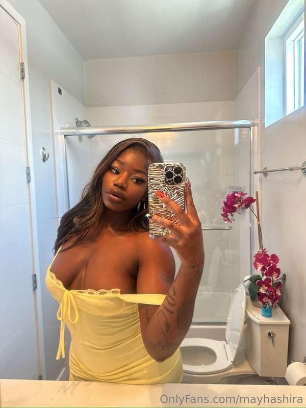 front or back?💛