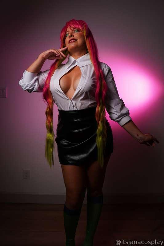 Mitsuri is amazing! Could not help myself and take so many p..