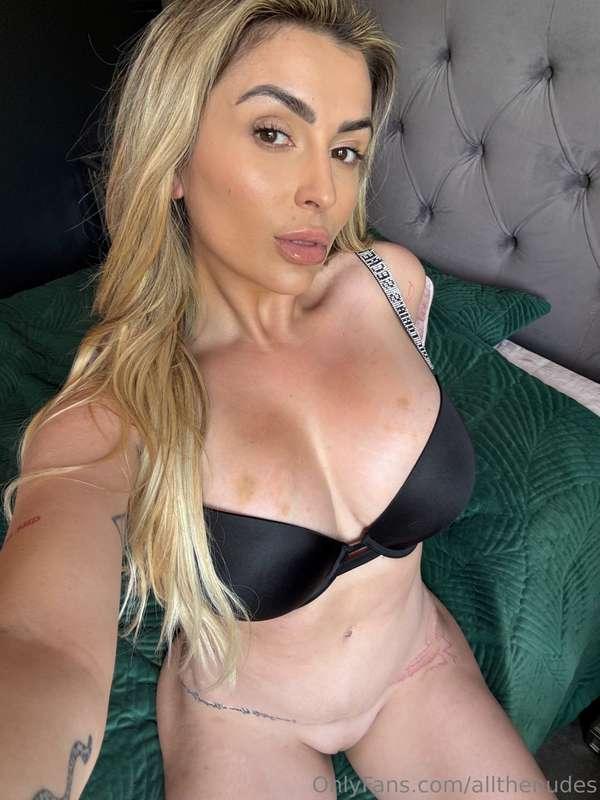 Waiting for you babe 😈