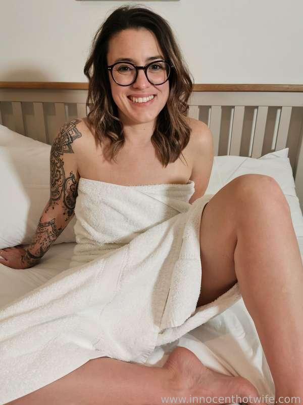 innocenthotwife image #1