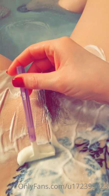 For my kinky mans!! Shaving video🪒🛁💦💦 Then when I’m finished..
