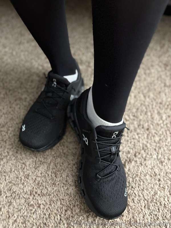 🖤🖤🦶🦶🧦🧦😈😈