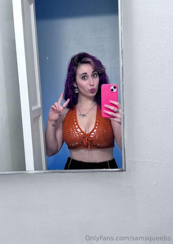 you can't get enough of this curves, don't you? 🤪