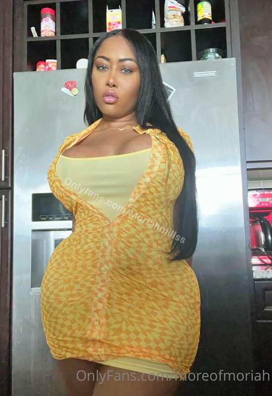 I'm gonna let you pull up my sexy dress & fck me haaard dadd..