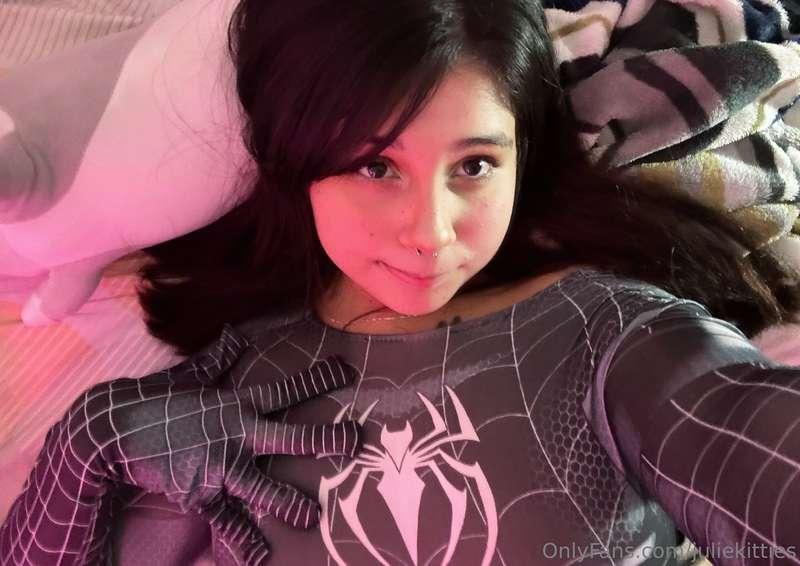 thought id make my own spiderman video :)