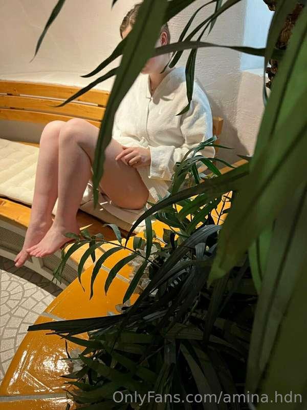 HEYYYY, why are you secretly watching me in the sauna area??..