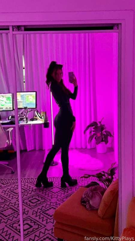 kittyplays image #5