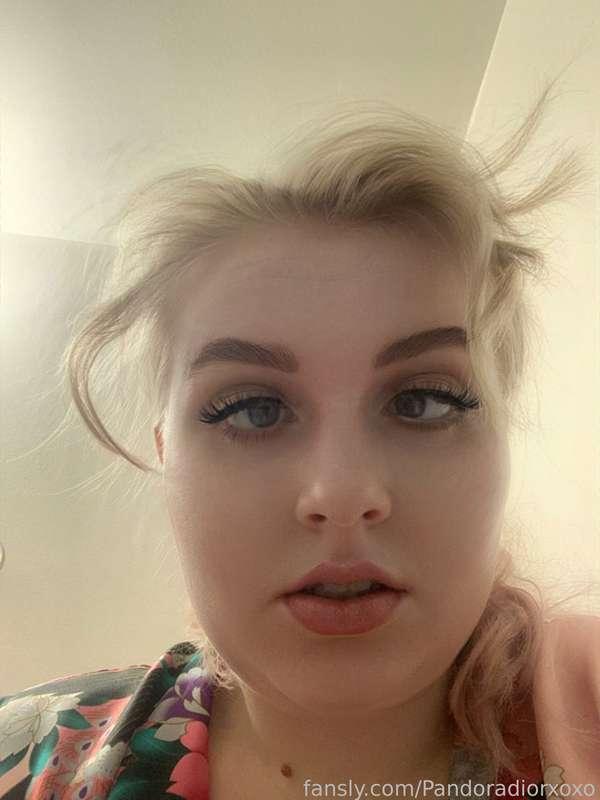I’m lonely and horny hmu 

https://fans.ly/r/Pandoradiorxoxo

#fyp #lonely #horny #nympho #ahegao #crosseyed #pandorasbox #pandoradior3 #free #babe #sexy #hot #tease