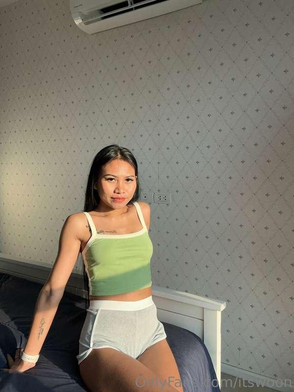 Will u come to my bed? I'm bored 🙈