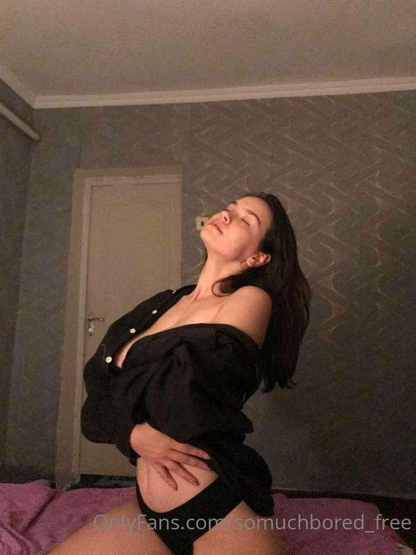Help me to get naked? 😉 🌚
