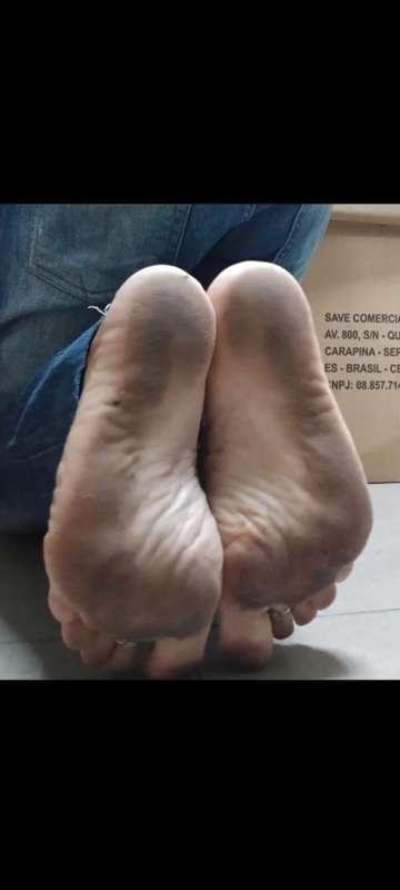 Dirty soles slideshow