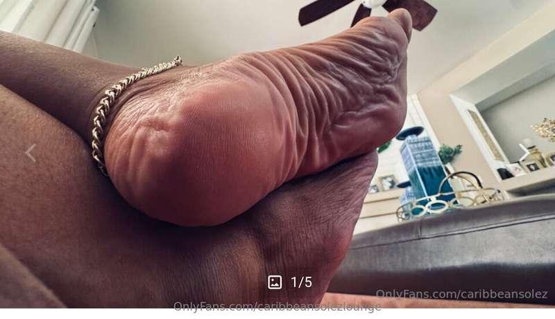 Come relax w/ me baby! 🥰