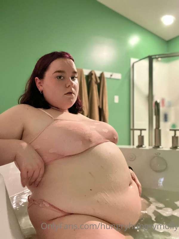 hungryhungrymolly image #3