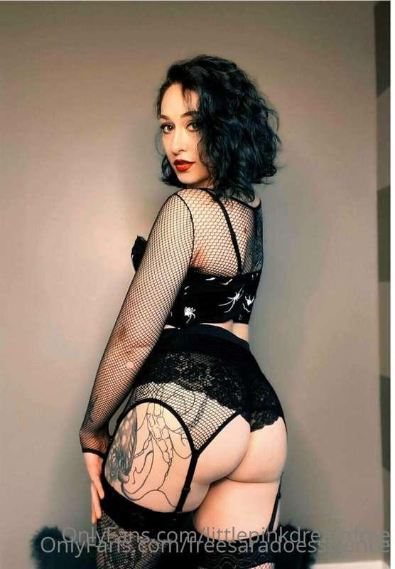 ☎️ WAKE UP CALL ☎️
IF YOU ARE KINKY OR SUBMISSIVE AT ALL THI..