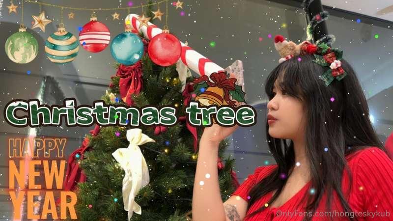 "ต้นคริสต์มาส" @nnnnnckใกล้วันคริสต์มาสเข้าไปในทุกๆวัน ฮ่องเ..