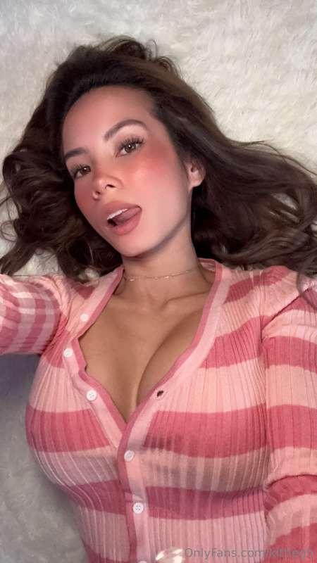 drooling. mouth open. waiting on uuu