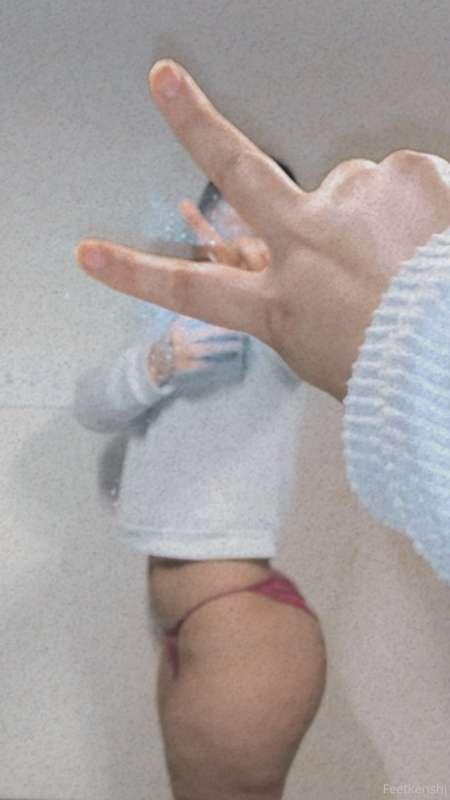 Big ass and thighs to match