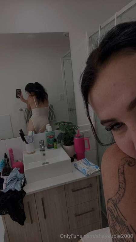 Mirror, mirror on the wall, who's the dirtiest of them all? ..