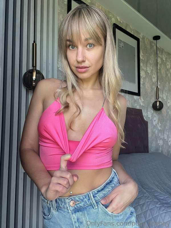 Give me a second, I have to get rid of my underwear...🥵 my p..
