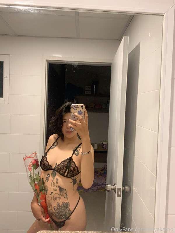 🖤❤️🤍💜🧡