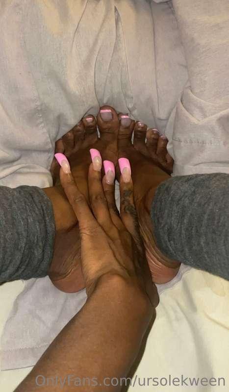 Imagine pink on your dick 👄😍
