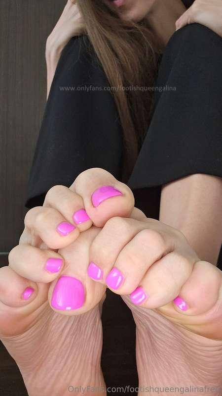 New current pedi 😊 I am open for custom requests ;)