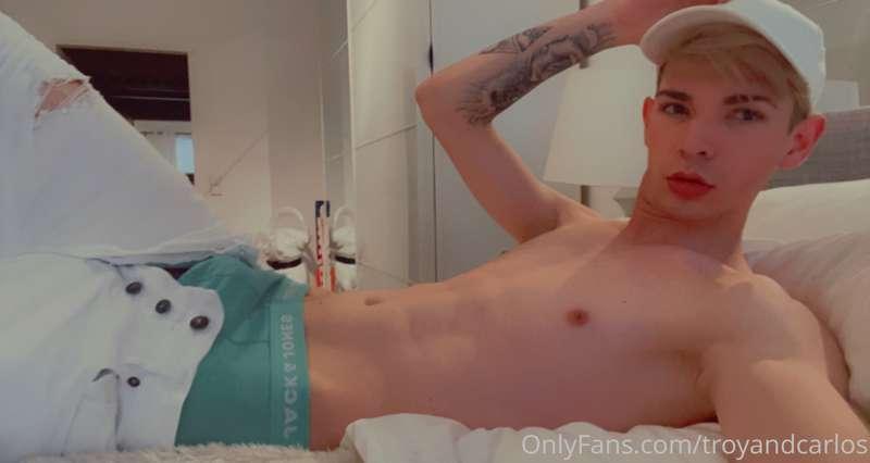 Soo Horny today 🤤 🍆