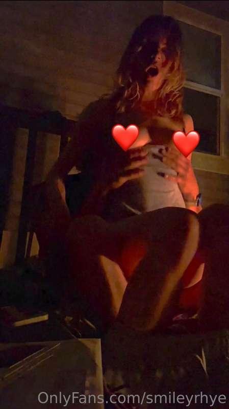 ✨Campfire Sex✨

I know you have all been waiting for some mo..
