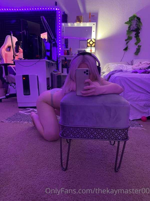 I’ve been super busy getting my set up purfect ^.^ soooo I’l..
