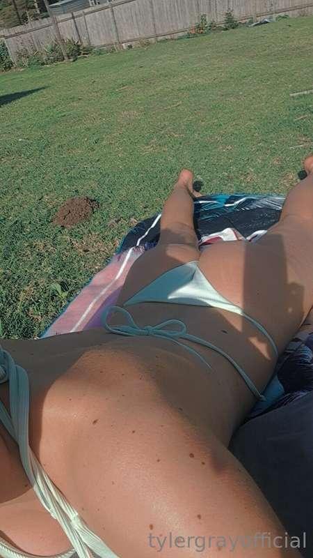 Let's get my tan on 🔆